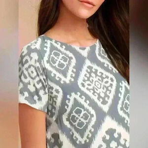 Lulu’s gray and white short sleeve mini dress